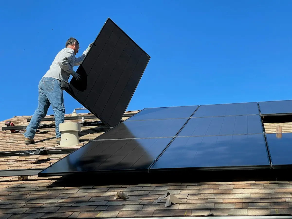 Aggregaat aansluiten zonnepanelen: veilige back-up