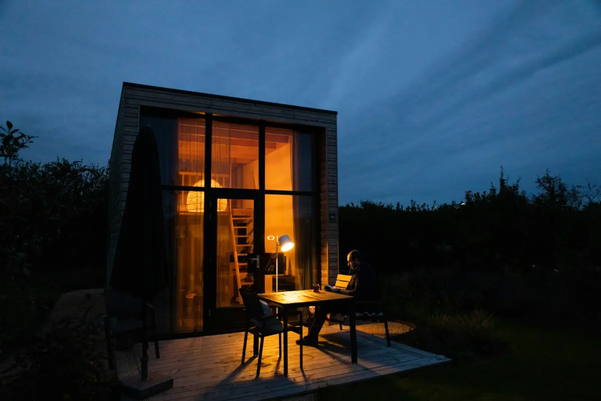 Noodstroom tiny house Drenthe: welk systeem werkt
